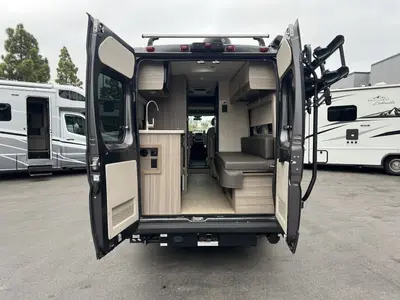 2022 Jayco Swift photo 2