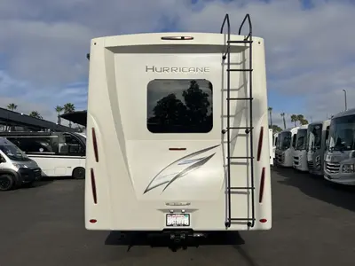 2023 Thor Motor Coach Hurricane photo 23