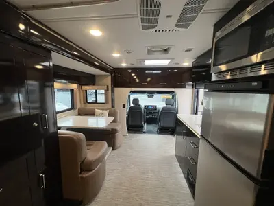 2022 Renegade Vienna photo 3