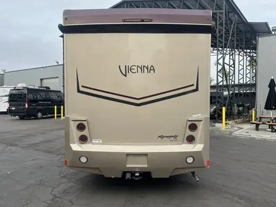 2022 Renegade Vienna photo 25