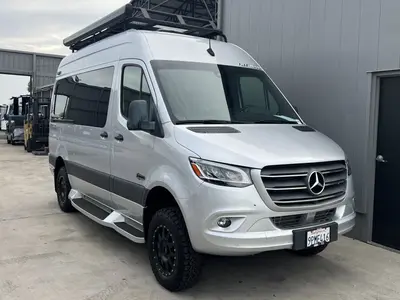 2024 Fleetwood Xcursion exterior