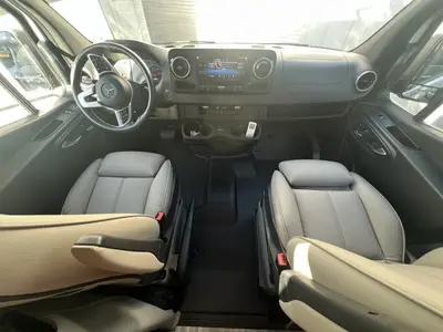 2024 Fleetwood Xcursion photo 3