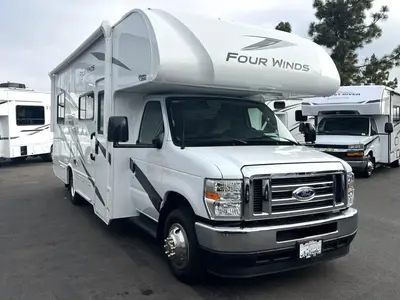 2025 Thor Motor Coach Four Winds exterior