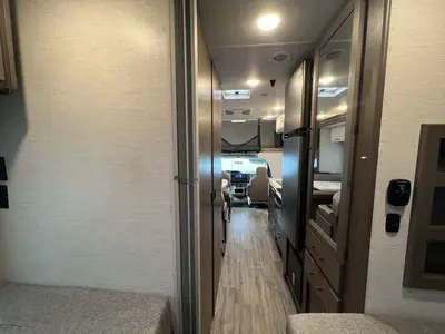 2025 Thor Motor Coach Four Winds photo 3