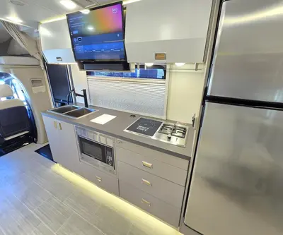 2026 Winnebago View photo 9