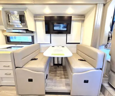 2026 Thor Motor Coach Vegas photo 7