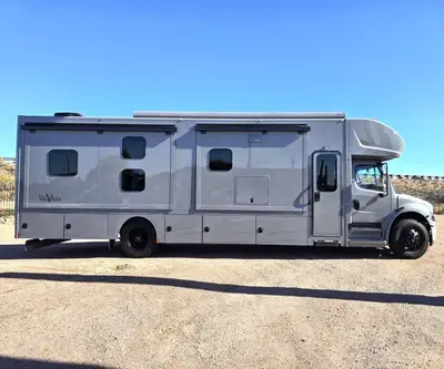 2026 Renegade Valencia photo 27