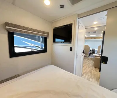 2026 Thor Motor Coach Vegas photo 17