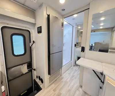 2026 Thor Motor Coach Vegas photo 15