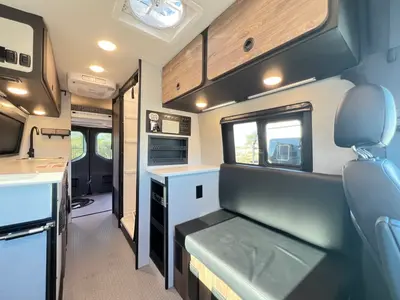 2026 Tiffin Motorhomes GH2 photo 10