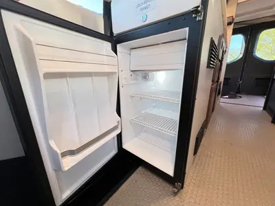 2026 Tiffin Motorhomes GH2 photo 7