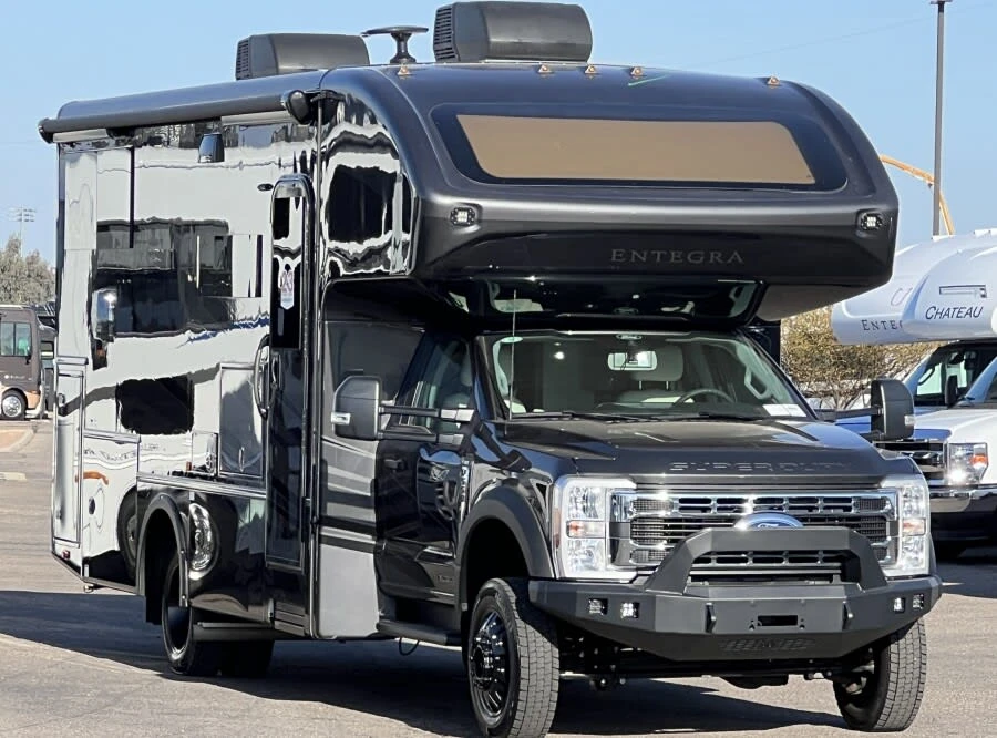 2026 Entegra Coach Accolade XT exterior