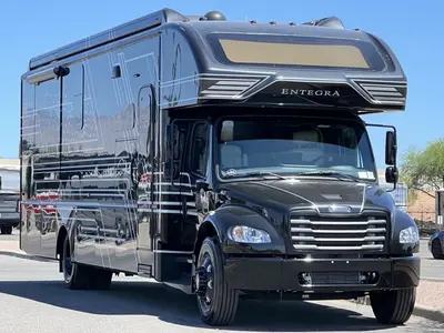 2026 Entegra Coach Accolade XL exterior