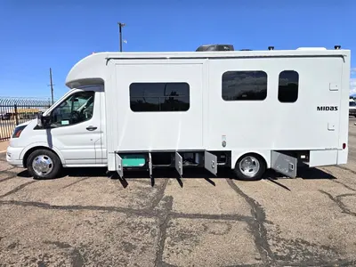 2026 Tiffin Motorhomes Midas photo 23