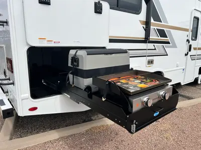 2027 Thor Motor Coach Chateau photo 23