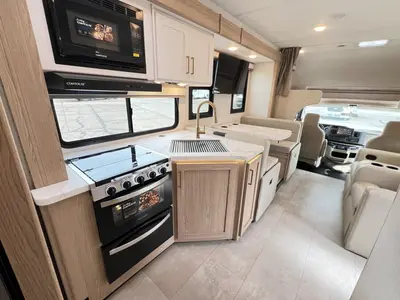 2027 Thor Motor Coach Chateau photo 9