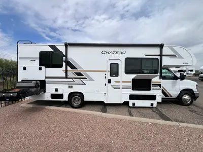 2027 Thor Motor Coach Chateau photo 22