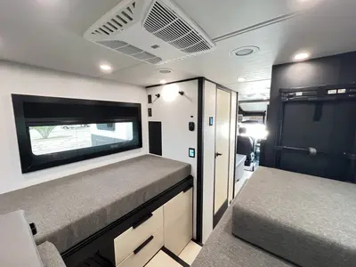 2026 Tiffin Motorhomes Open Trail photo 16