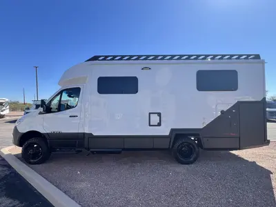 2026 Tiffin Motorhomes Open Trail photo 23