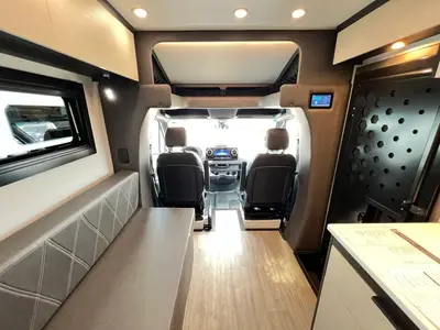 2026 Tiffin Motorhomes Open Trail photo 3