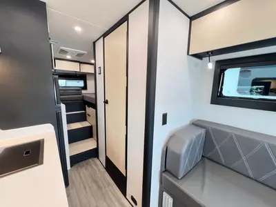 2026 Tiffin Motorhomes Open Trail photo 12