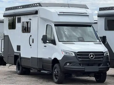 2026 Tiffin Motorhomes Open Trail exterior
