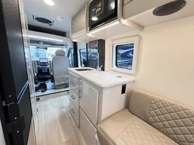 2027 Thor Motor Coach Sequence photo 7