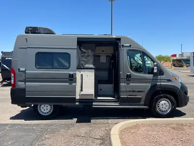 2027 Winnebago Solis Pocket photo 18