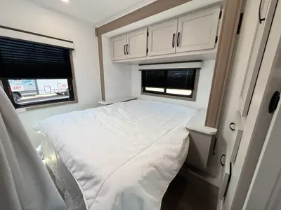 2027 Entegra Coach Odyssey SE photo 15