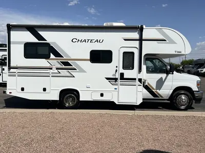 2027 Thor Motor Coach Chateau photo 19