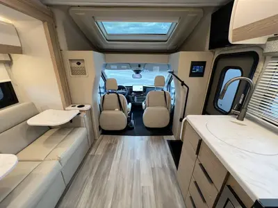 2027 Thor Motor Coach Gemini photo 3