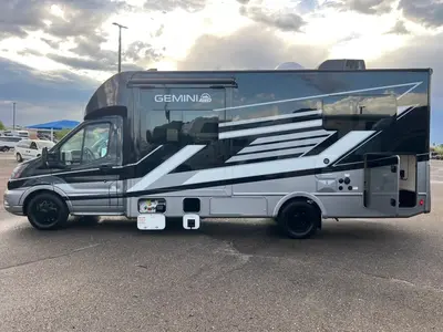 2027 Thor Motor Coach Gemini photo 25