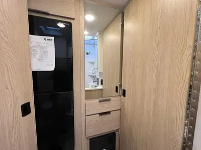 2027 Thor Motor Coach Gemini photo 20