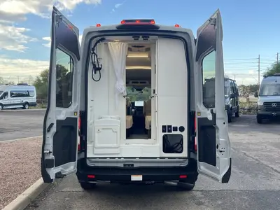 2027 Thor Motor Coach Palladium photo 2