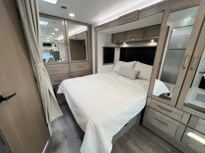 2027 Entegra Coach Odyssey photo 15