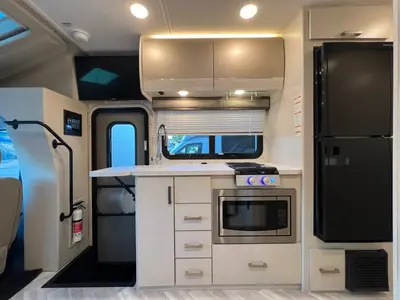 2027 Thor Motor Coach Compass AWD photo 6