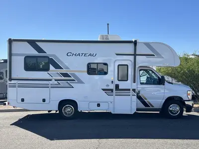 2027 Thor Motor Coach Chateau photo 20