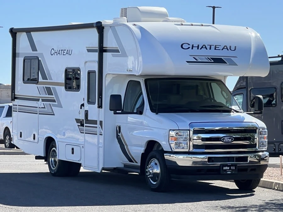 2027 Thor Motor Coach Chateau exterior