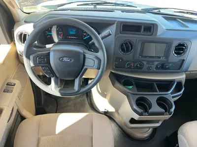 2027 Thor Motor Coach Chateau photo 2