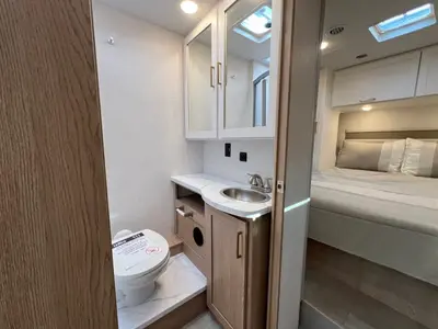 2027 Thor Motor Coach Chateau photo 18
