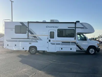 2027 Thor Motor Coach Chateau photo 25
