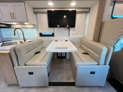 2027 Thor Motor Coach Chateau photo 7