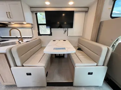 2027 Thor Motor Coach Chateau photo 7
