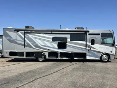 2027 Thor Motor Coach Windsport photo 27
