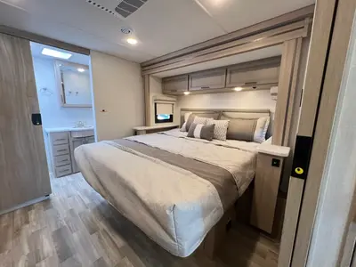 2027 Thor Motor Coach Windsport photo 20