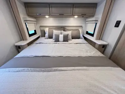 2027 Thor Motor Coach Windsport photo 21