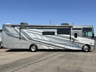 2027 Thor Motor Coach Windsport photo 26