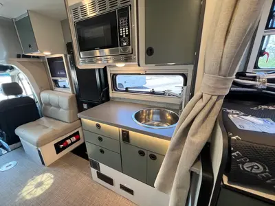 2027 Winnebago Ekko photo 7