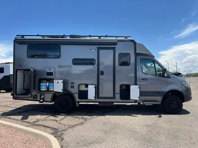 2027 Winnebago Ekko photo 19