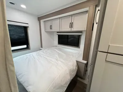 2027 Entegra Coach Odyssey SE photo 15